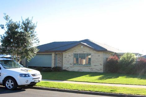 Photo of property in 19 Blackwood Drive, Wattle Downs, Auckland, 2103