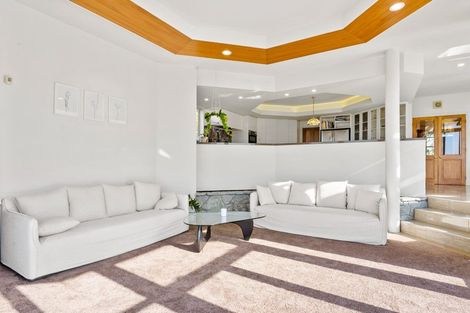 Photo of property in 1/1a Clifton Road, Hauraki, Auckland, 0622