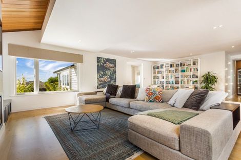 Photo of property in 31 Seacliffe Avenue, Belmont, Auckland, 0622