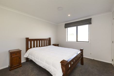 Photo of property in 22 Freedom Drive, Kelvin Grove, Palmerston North, 4414