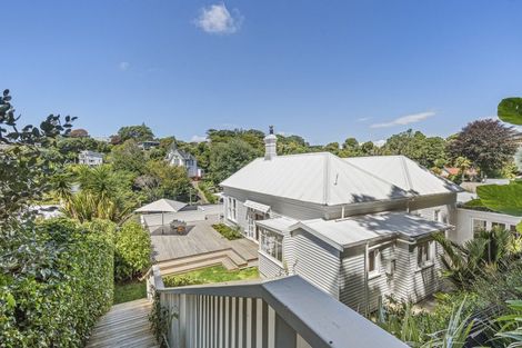 Photo of property in 16 Bracken Street, New Plymouth, 4310