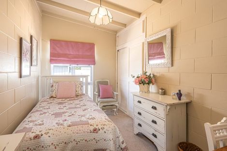 Photo of property in 2/42 Harker Street, Spreydon, Christchurch, 8024