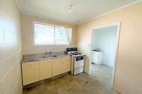 Photo of property in 1/76 Portage Road, New Lynn, Auckland, 0600