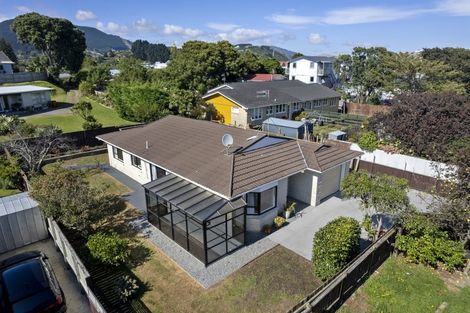 Photo of property in 6a Warrimoo Street, Paraparaumu, 5032