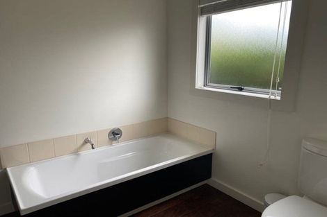 Photo of property in 8a Neeve Place, Taradale, Napier, 4112