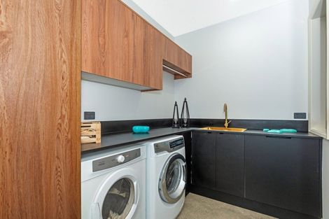 Photo of property in 137 Potae Avenue, Riverdale, Gisborne, 4010