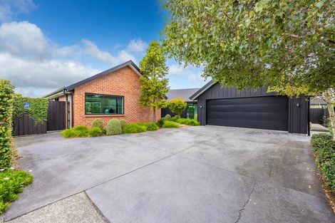 Photo of property in 14 Kentwood Place, Flagstaff, Hamilton, 3210