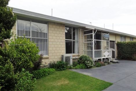 Photo of property in 1/7 James Condon Place, Redwood, Christchurch, 8051