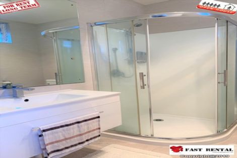 Photo of property in 2/221 Onewa Road, Birkenhead, Auckland, 0626