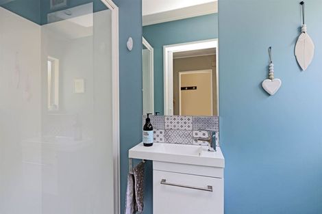 Photo of property in 2 Toop Street, Havelock North, 4130