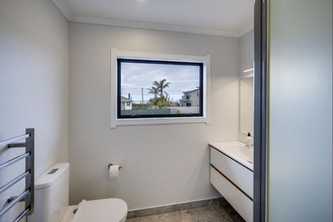 Photo of property in 8 Scarrott Road, Bay View, Napier, 4104