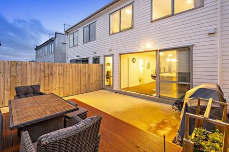 Photo of property in 33 Hollowout Street, Takanini, 2112
