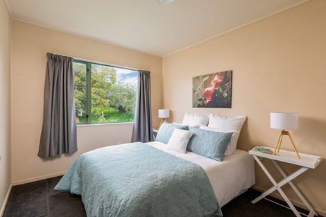 Photo of property in 1/12 Kelkirk Street, Kelston, Auckland, 0602