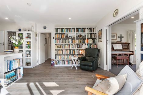 Photo of property in 59 Flinders Road, Heathcote Valley, Christchurch, 8022