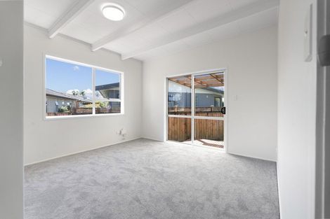 Photo of property in 37c Doment Crescent, Orewa, 0931