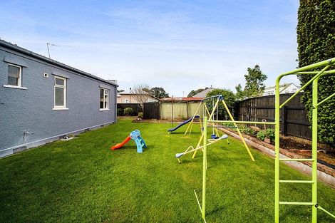 Photo of property in 1 Disraeli Street, Hawera, 4610