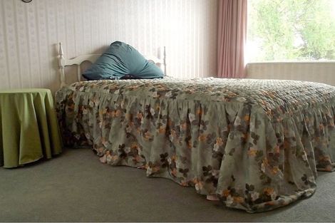 Photo of property in 1/7 Kent Street, Carterton, 5713