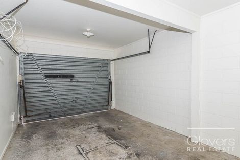 Photo of property in 4/13 Northall Road, New Lynn, Auckland, 0600