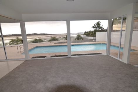 Photo of property in 102 Bramley Drive, Farm Cove, Auckland, 2012