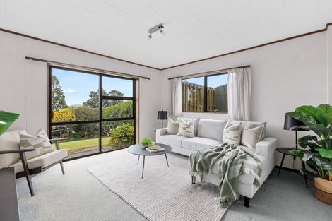 Photo of property in 80 Marellen Drive, Red Beach, 0932