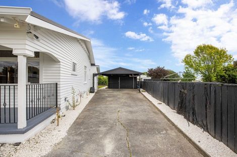 Photo of property in 2 Alma Place, Milson, Palmerston North, 4414