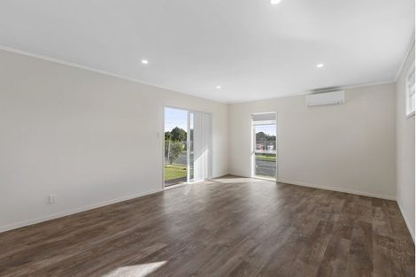 Photo of property in 18 Chichester Drive, Rosehill, Papakura, 2113