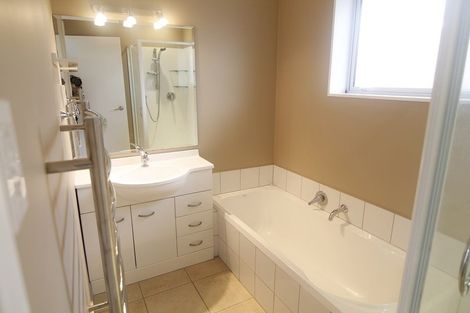 Photo of property in 69 Liverton Crescent, Bishopdale, Christchurch, 8053