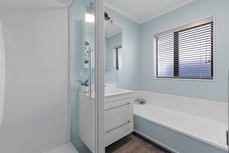 Photo of property in 3a Seaway Terrace, Otumoetai, Tauranga, 3110