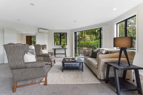 Photo of property in 1/164 Aberdeen Road, Campbells Bay, Auckland, 0620
