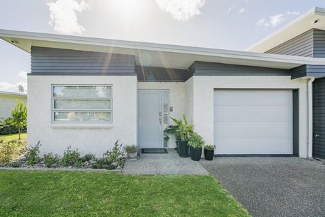 Photo of property in 12 Vanita Drive, Whitianga, 3510