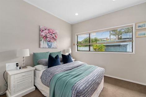 Photo of property in 1/25 Park Rise, Campbells Bay, Auckland, 0630