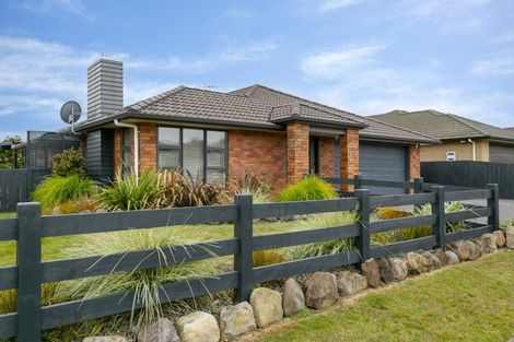 Photo of property in 105 Victory Drive, Wharewaka, Taupo, 3330