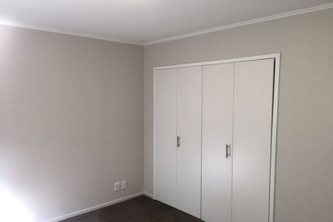 Photo of property in 2/49 Maungaraki Road, Korokoro, Lower Hutt, 5012