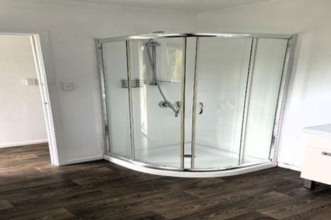 Photo of property in 57 Candia Road, Henderson Valley, Auckland, 0614