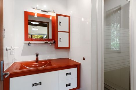 Photo of property in 9b Milton Terrace, Picton, 7220