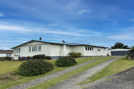 Photo of property in 14 Hillsview Crescent, Taumarunui, 3920