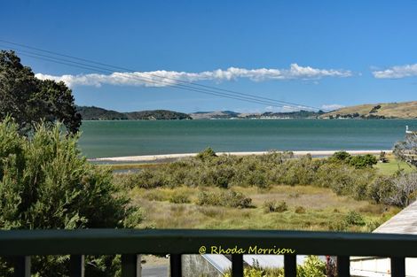 Photo of property in 1 Sandy Beach Road, Tinopai, 0593