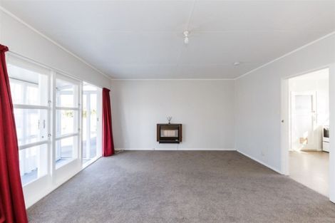 Photo of property in 44 Abraham Crescent, Milson, Palmerston North, 4414