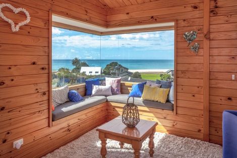 Photo of property in 109 Bambury Place, Onemana, Whangamata, 3691