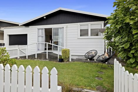 Photo of property in 188b Brooklands Road, Vogeltown, New Plymouth, 4310