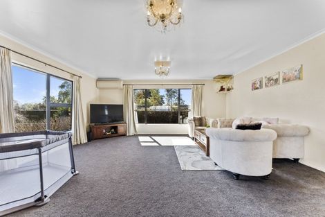 Photo of property in 100 Huxley Street, Pahiatua, 4910