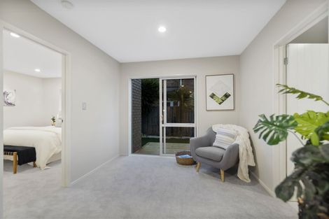 Photo of property in 20 Mulroy Place, Pinehill, Auckland, 0632