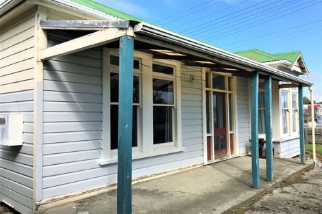 Photo of property in 64 James Street, Balclutha, 9230