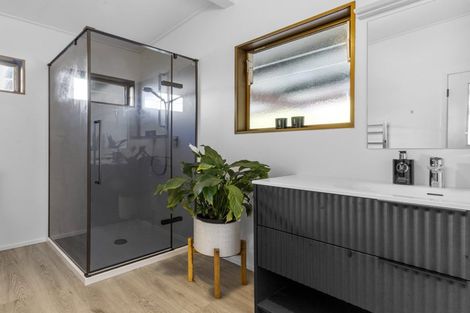 Photo of property in 3/2a Julian Place, Westown, New Plymouth, 4310