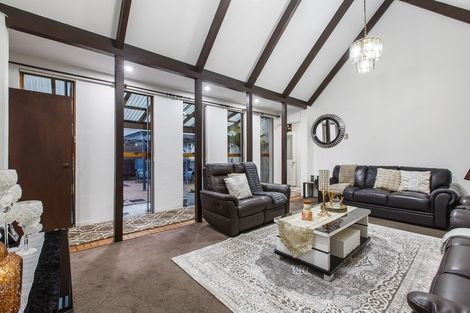 Photo of property in 18 Kohinoor Avenue, Mangere, Auckland, 2022