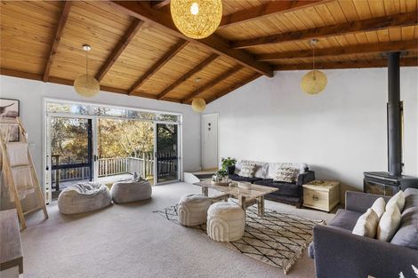 Photo of property in 46 Whites Road, Whitford, Howick, 2571