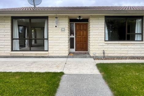 Photo of property in 31 Laing Crescent, Heathcote Valley, Christchurch, 8022