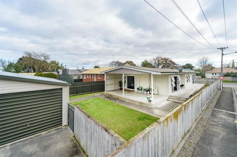 Photo of property in 9 Fagan Street, Bulls, 4818