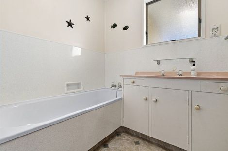 Photo of property in 7a Crescent Road, Otumoetai, Tauranga, 3110