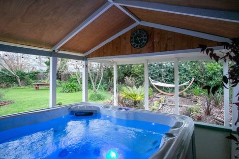 Photo of property in 169 Victoria Street, Cambridge, 3434